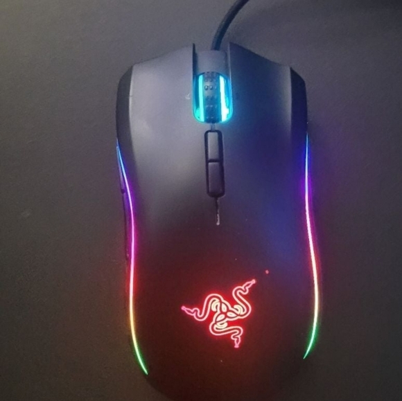 Razer Mamba Tournament Edition Chroma Ergonomic Gaming Mouse - Picture 7 of 7